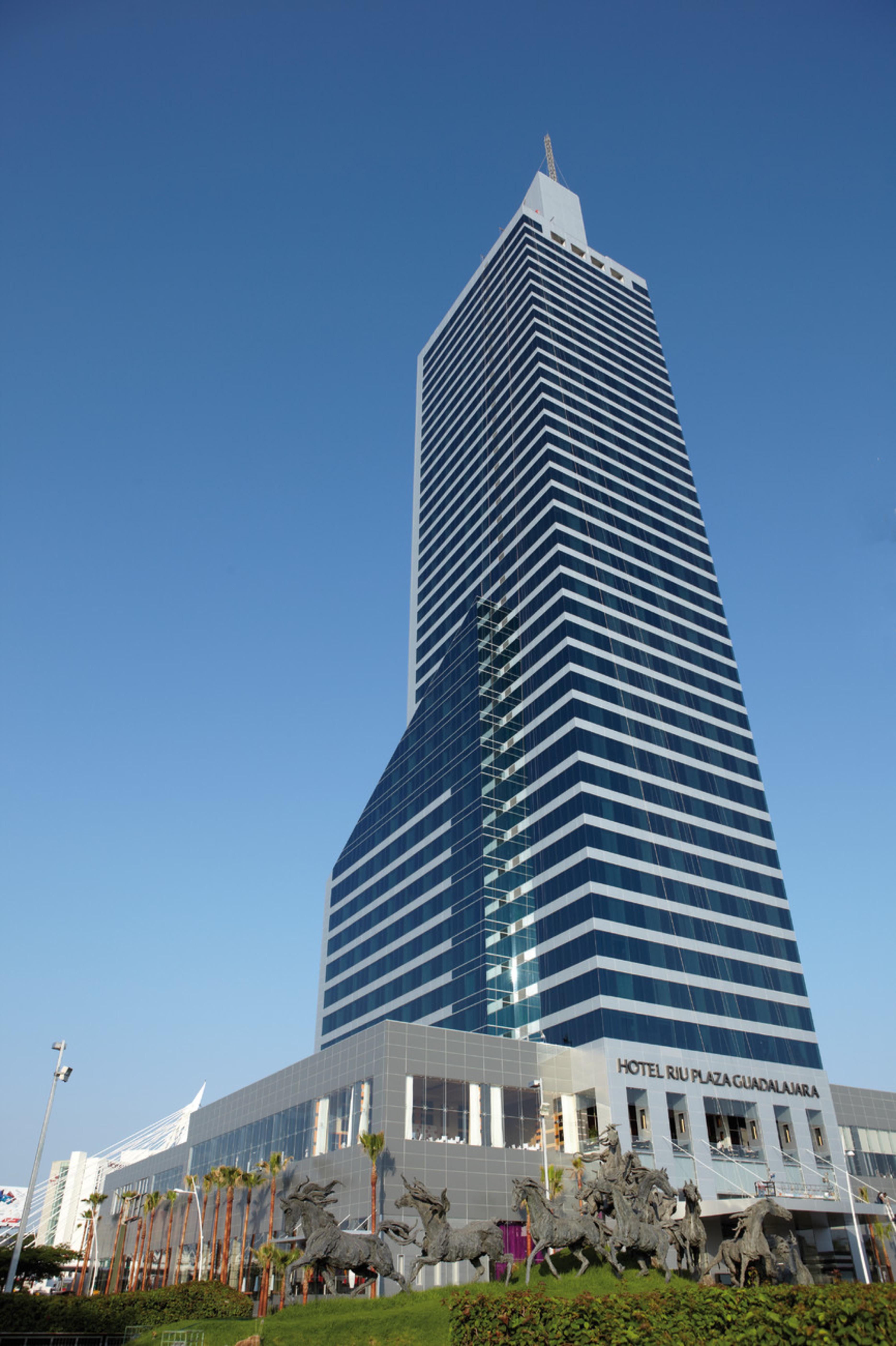 Riu Plaza Guadalajara Hotel Exterior photo