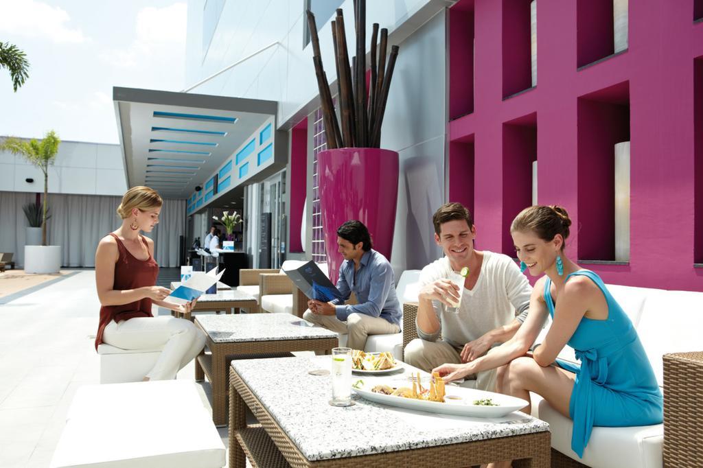 Riu Plaza Guadalajara Hotel Exterior photo