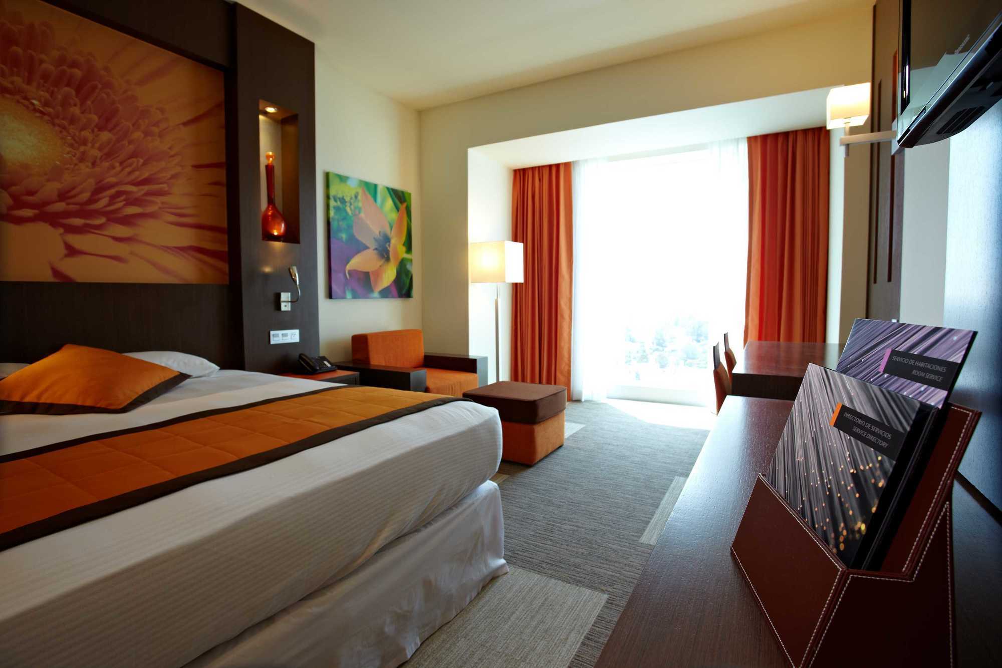 Riu Plaza Guadalajara Hotel Room photo