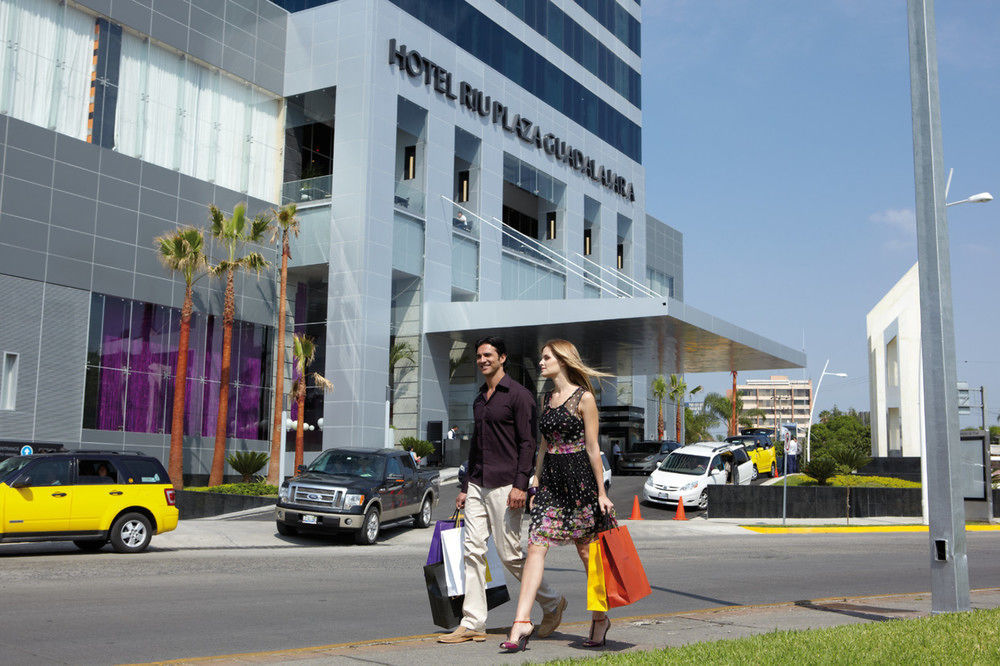 Riu Plaza Guadalajara Hotel Exterior photo